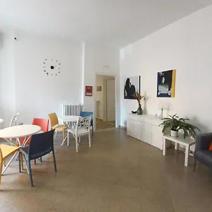 Little Idomeneo Bed & Breakfast